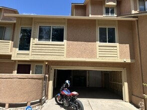 Building Photo - 4245 Autumn Heights Dr