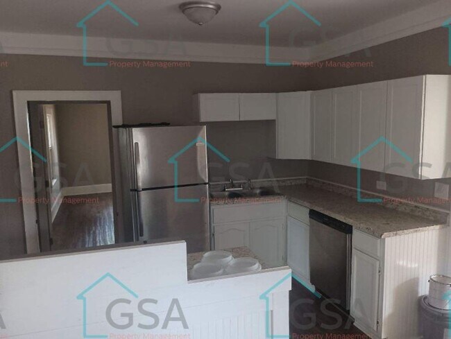 Foto del edificio - 4 Bedroom 2 Bath House!!