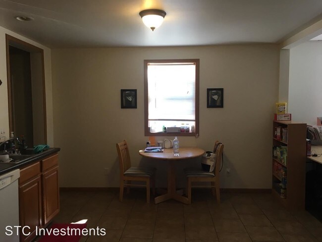 Foto del edificio - 2 br, 1 bath House - 314 W. Calhoun