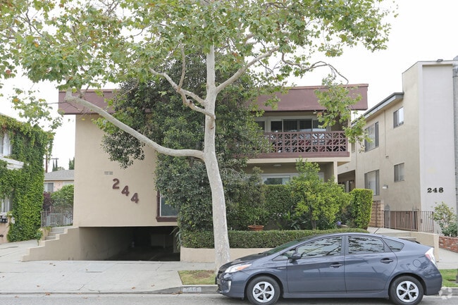 Building Photo - 244 S Rexford Dr