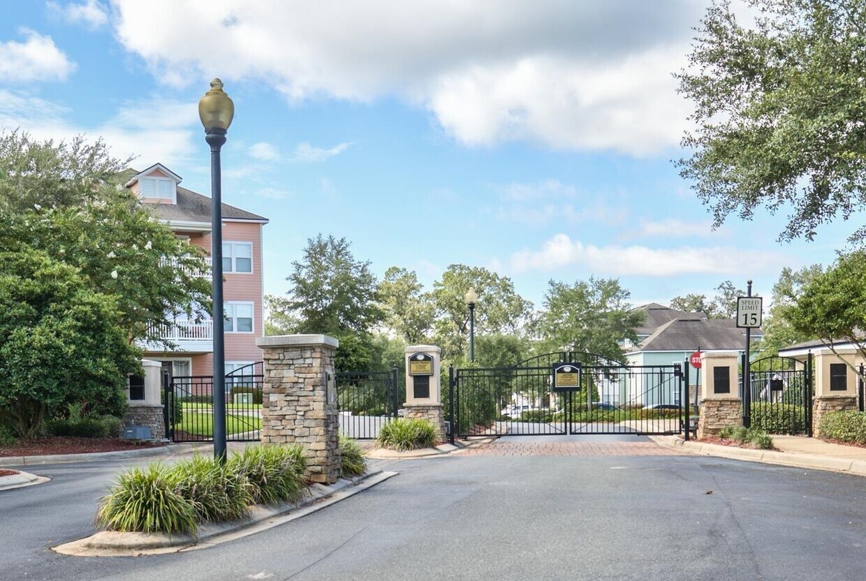 Foto del edificio - 2801 Chancellorsville Dr