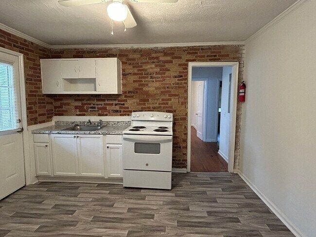 Foto del edificio - Quaint 2 Bedroom 1 Bath Home in Austell