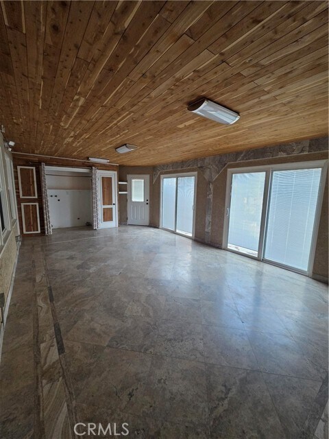 Building Photo - 938 Ford St
