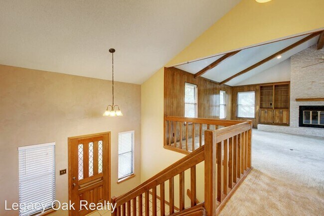 Building Photo - 3 br, 2.5 bath House - 6817 Bayridge Terrace