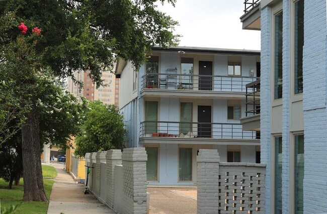Building Photo - 1802 Nueces St