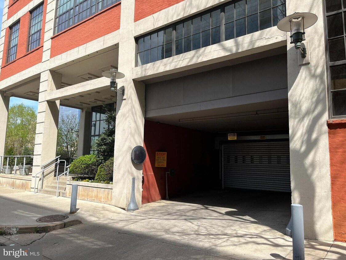 Foto principal - 2429-41 Locust St