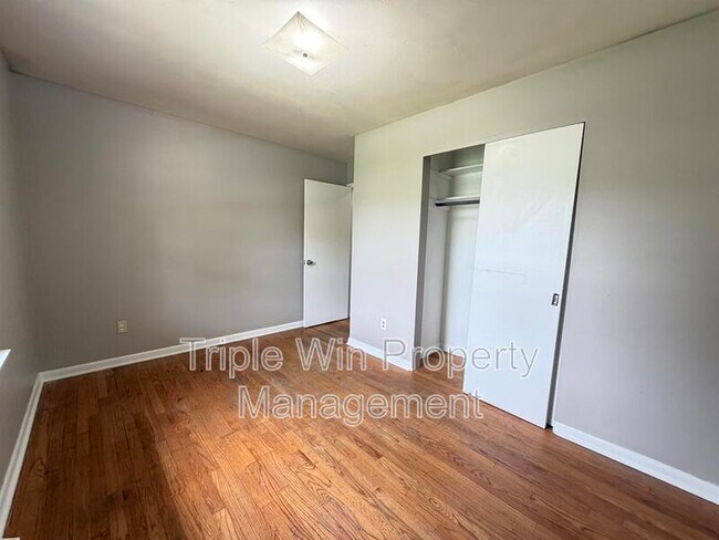 Foto del edificio - 1664 Talisman Ln