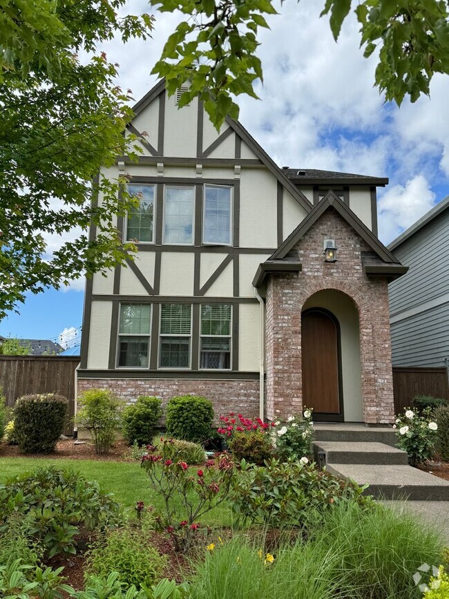 Building Photo - 28761 SW Brussels Ln