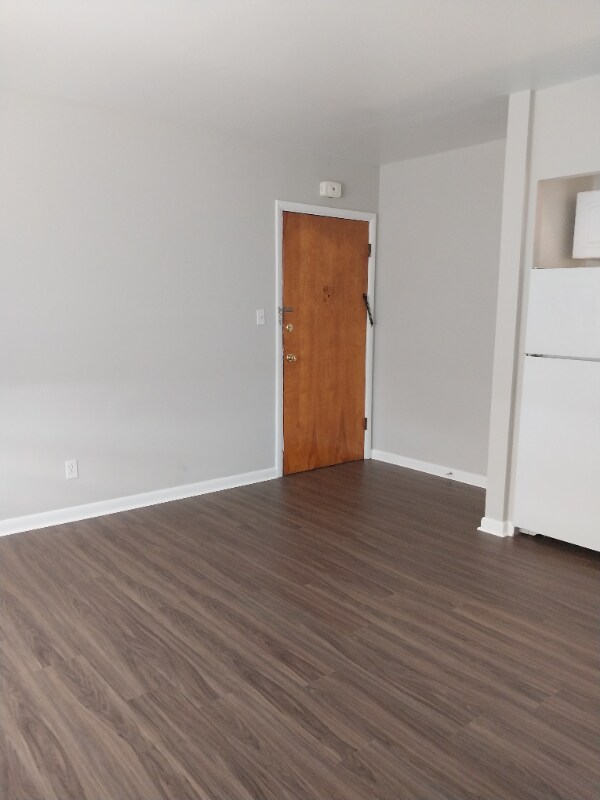 Foto del edificio - 4801 Madison Rd