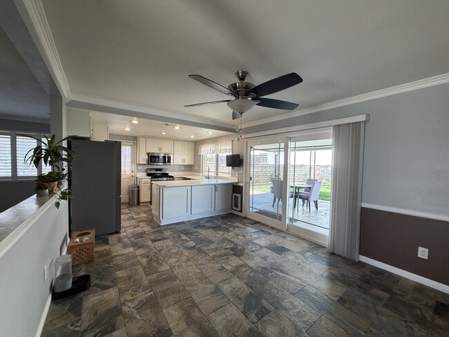 Photo - 12461 Vivienda Ave House