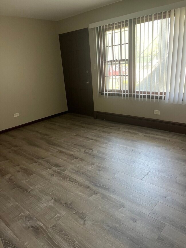 Foto del edificio - 7831 Roberts Rd