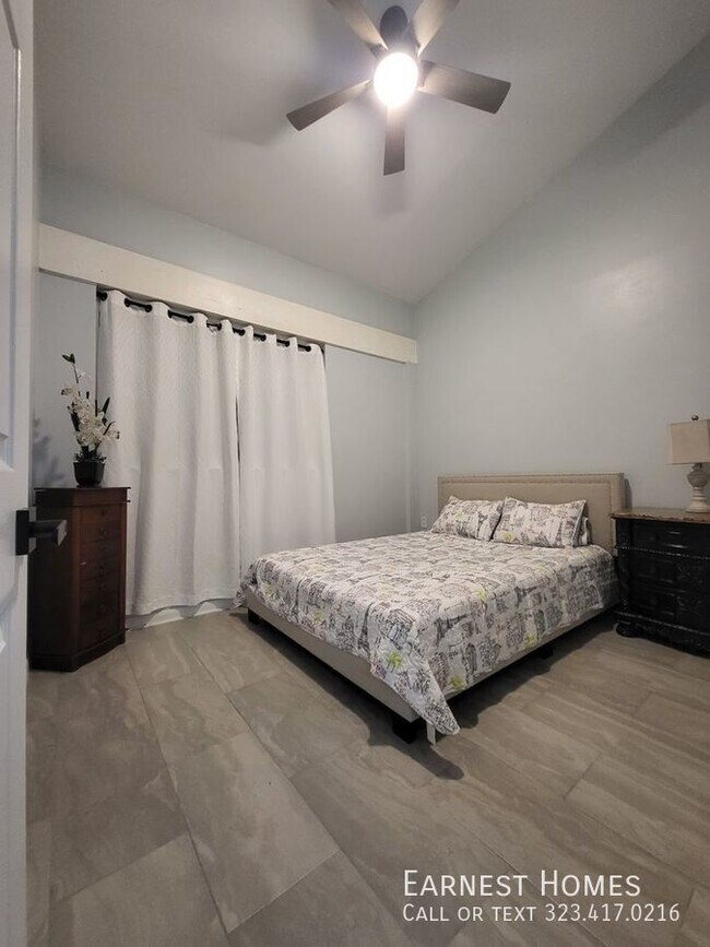 Foto del edificio - 8448 Calvin Ave Northridge, CA 91324