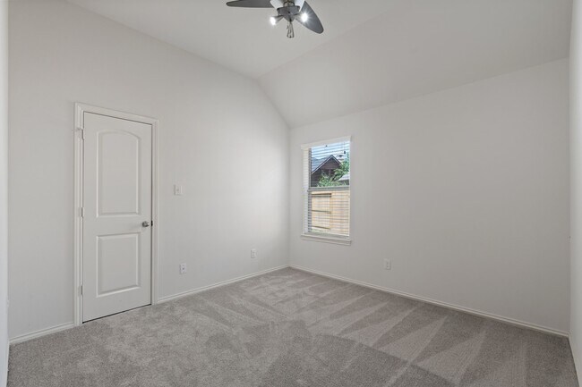 Foto del edificio - 2707 Oak Pass Ct