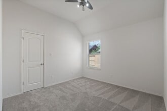 Building Photo - 2707 Oak Pass Ct