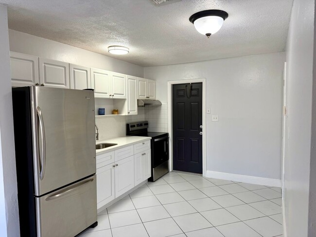 Building Photo - 1454 SW 33rd St