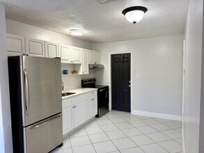 Building Photo - 1454 SW 33rd St
