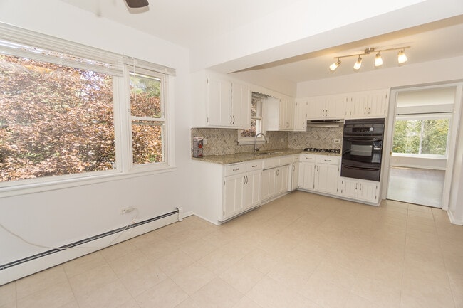 Foto del edificio - 7800 79th Pl