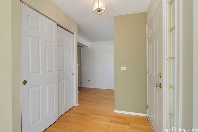 Building Photo - 370 Ashford Cir