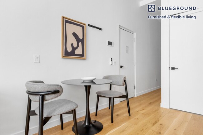 Foto del edificio - 10 St Marks Pl