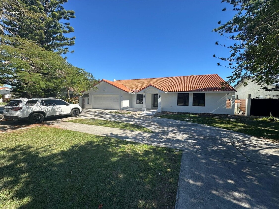 Foto principal - 10501 SW 142nd Ave