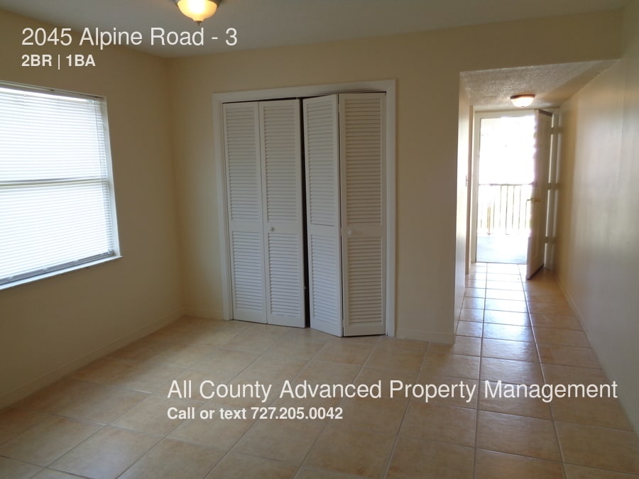 Building Photo - 2045 Alpine Rd