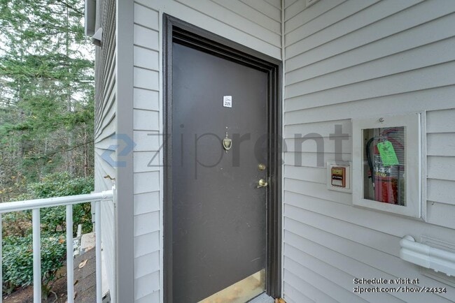 Foto del edificio - 25235 SE Klahanie Blvd