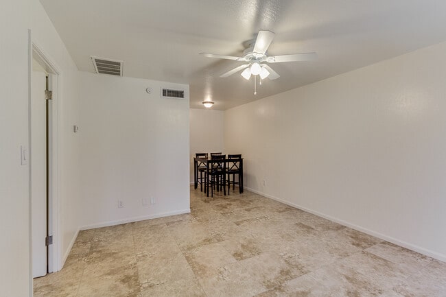 Building Photo - Pecan Tree Apartments