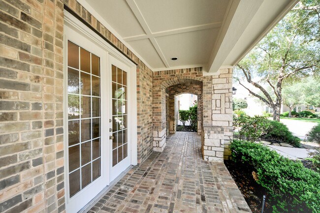 Building Photo - 3811 Parkside Dr