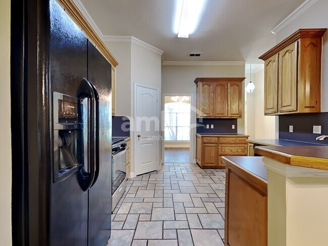 Building Photo - 207 Osage Dr