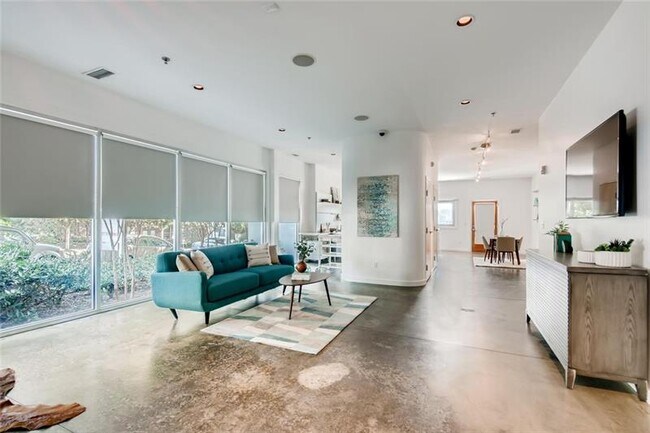 Foto del edificio - 455 Glen Iris Dr NE
