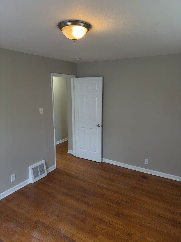 Primary Photo - 6115 Avila Dr