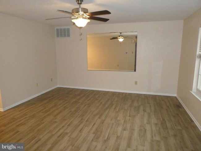 Building Photo - 13 Birch Ave