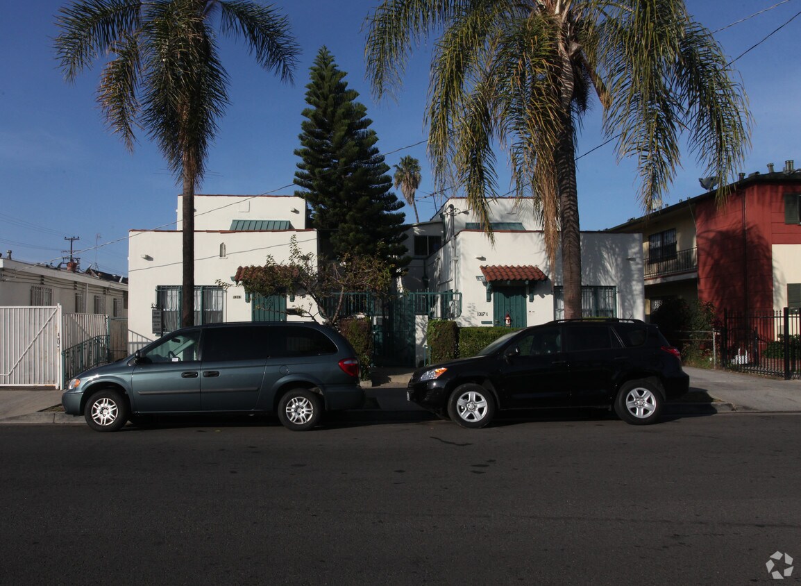 Foto del edificio - Gillman Apartments
