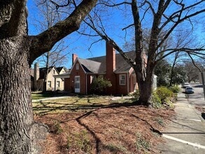 Building Photo - 815 W Johnson St