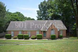 Building Photo - 8269 Trinity Rd