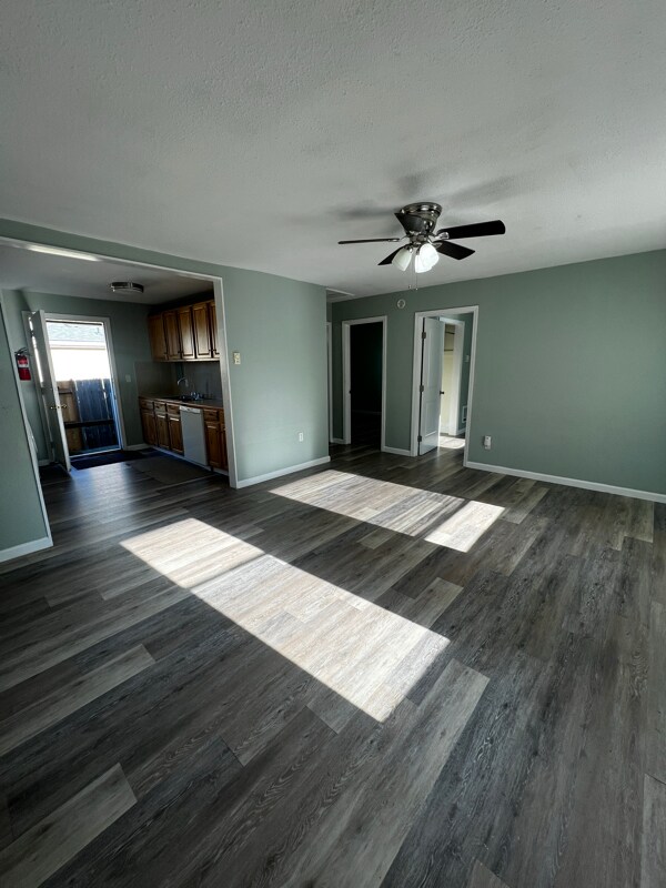 Photo - 122 S National Ave (Bremerton, WA)