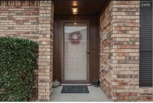 Photo - 2024 Greenview Dr House