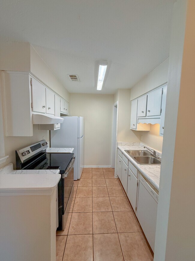 Foto del edificio - 8390 Country Walk Dr