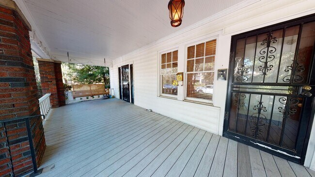 Building Photo - Nice house for rent in the Riverside area!