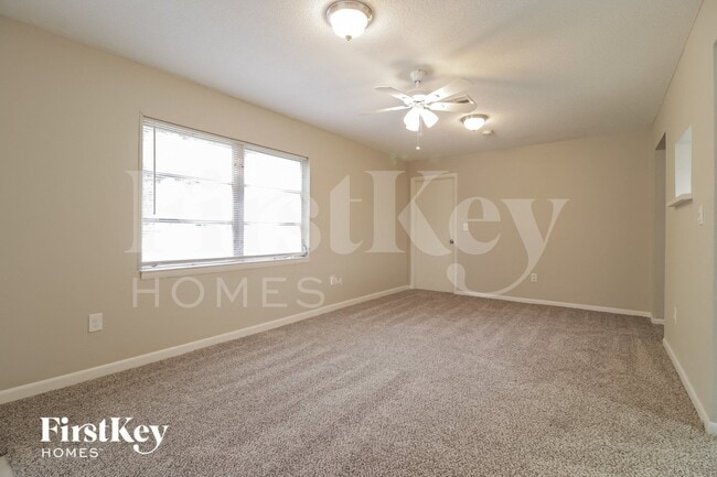 Foto del edificio - 1340 Sharon Dr