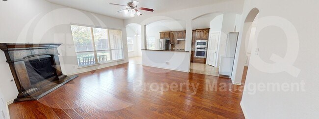 Foto del edificio - 1618 Nestledown Dr