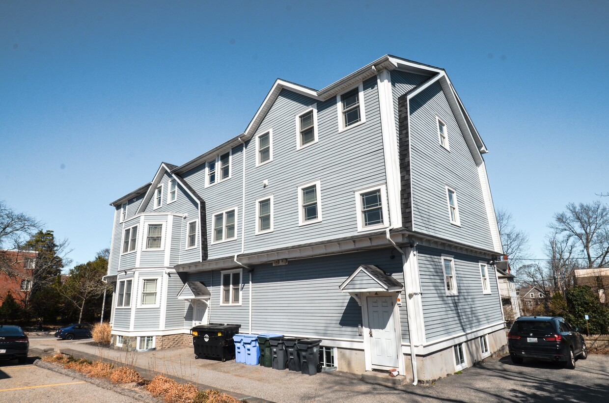 Foto principal - 161 Waterman St