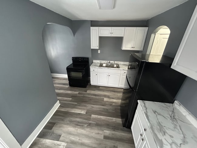 Building Photo - 32-34 Marie Ave