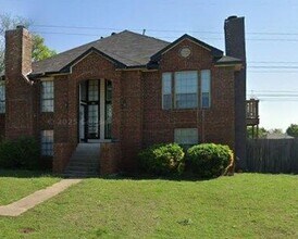 Building Photo - 439 Chestnut Ln