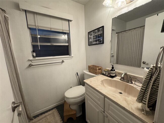 Foto del edificio - 207 Chippendale Ave