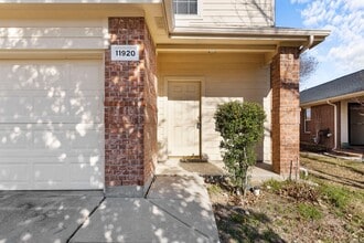 Building Photo - 11920 Porcupine Dr