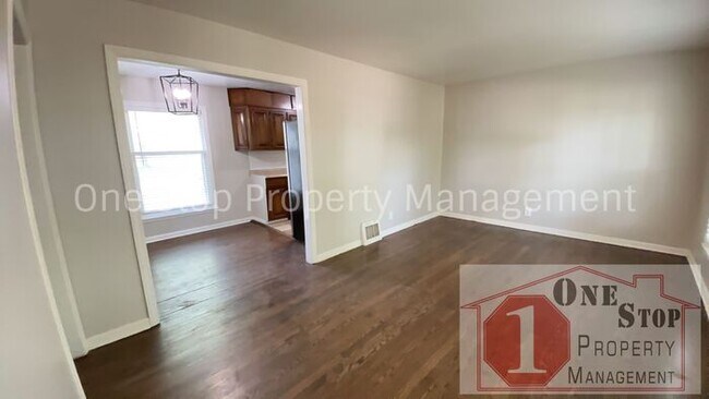 Foto del edificio - Beautiful 3 Bedroom 1 Bathroom in Independ...