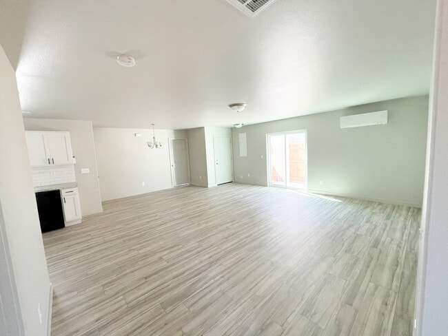 Building Photo - 414 Whitefish Ln