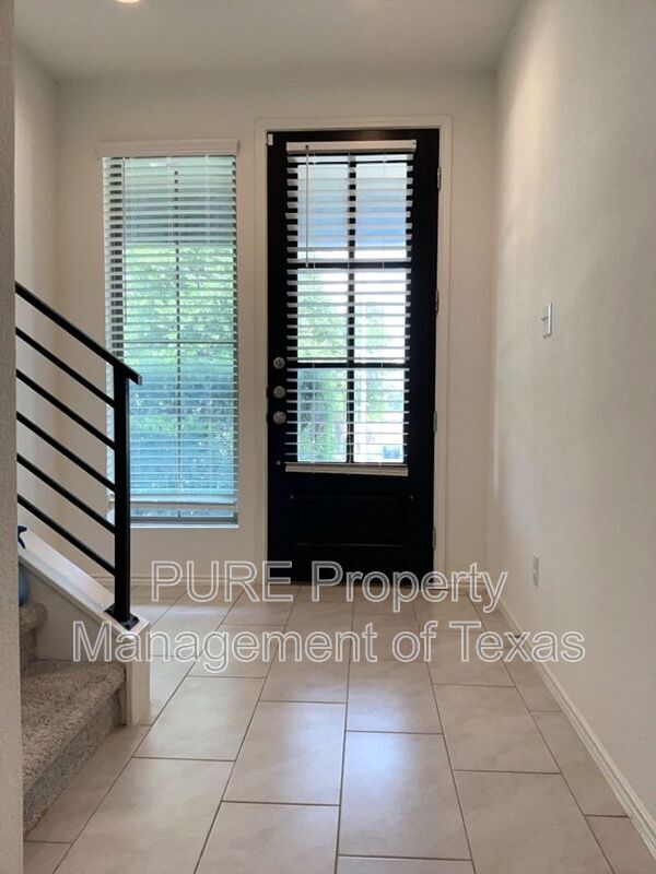 Foto del edificio - 2305 Twisted Willow Ln