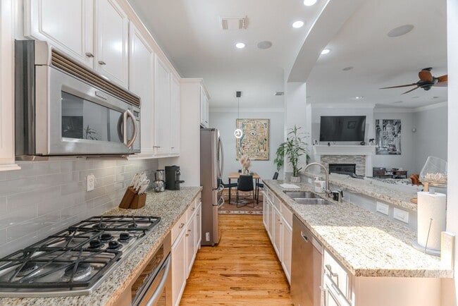 Building Photo - 4517 Feagan St